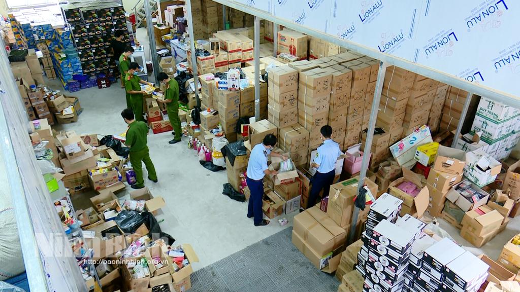 Phát hiện kho chứa hơn 10 tấn hàng hóa không có hóa đơn, chứng từ chứng minh nguồn gốc xuất xứ