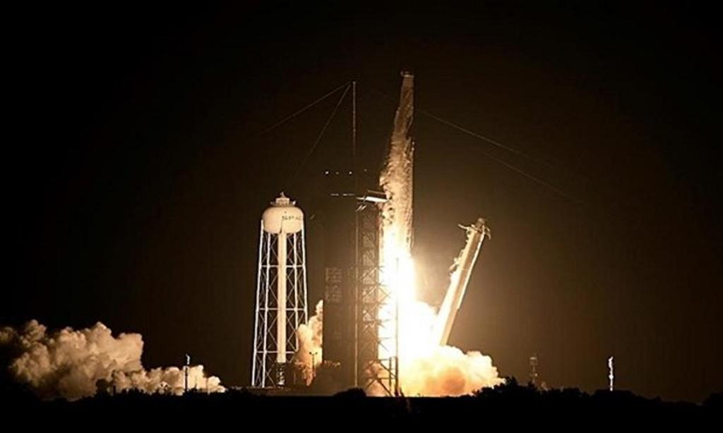Space X đưa thêm nhiều "hành khách đặc biệt" lên trạm không gian