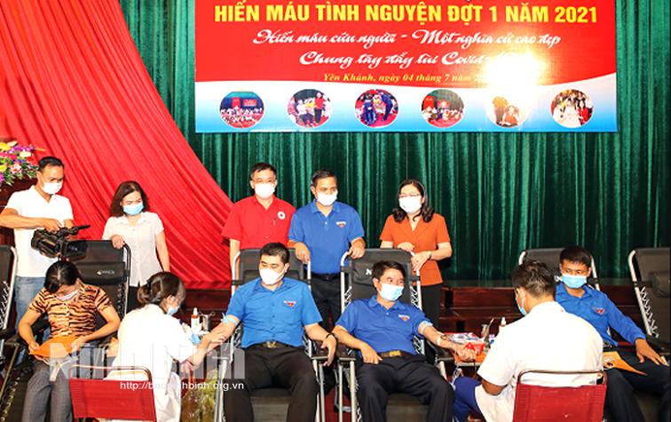 Phòng chống dịch COVID-19, không quên hiến máu cứu người
