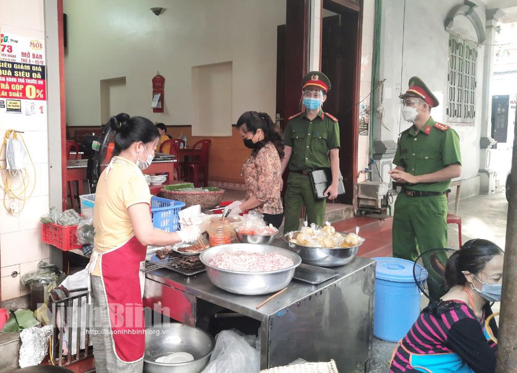 Thành phố Ninh Bình, ngày đầu các hoạt động, kinh doanh, dịch vụ không thiết yếu hoạt động trở lại