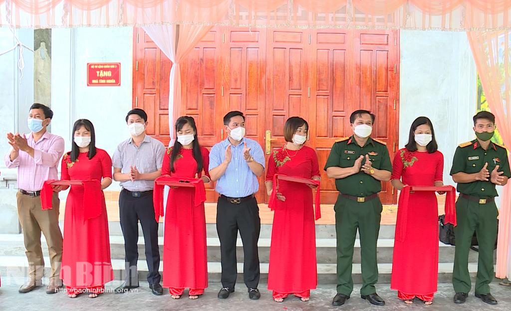 Khánh thành và bàn giao "Nhà tình nghĩa"