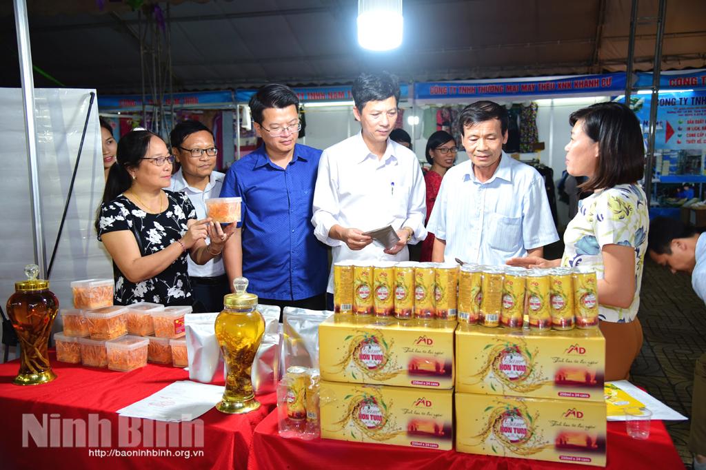 Để người Việt ngày càng ưu tiên dùng hàng Việt