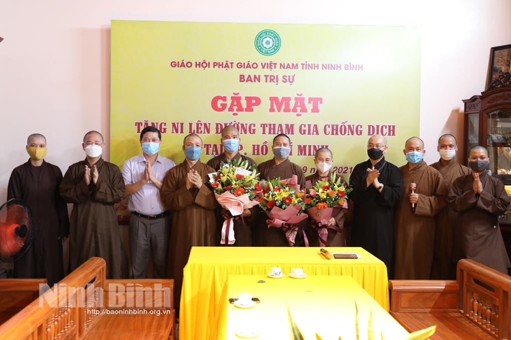 Gặp mặt tăng ni tình nguyện tham gia chống dịch tại thành phố Hồ Chí Minh