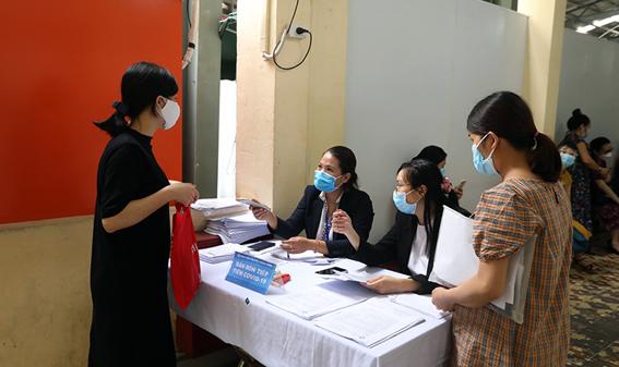 Phụ nữ mang thai có cần tiêm vaccine phòng Covid-19 hay không?