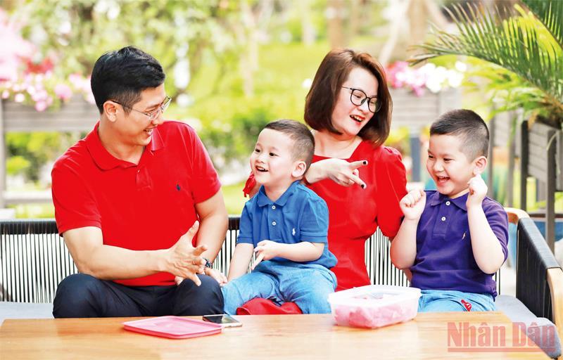 Làn sóng thứ ba của chủ nghĩa xã hội và công cuộc đổi mới ở Việt Nam