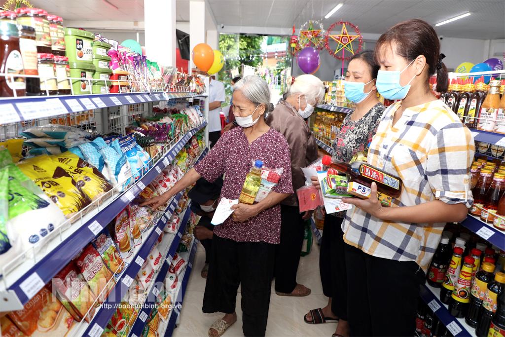 "Gian hàng 0 đồng" - Ấm tình người giữa mùa dịch