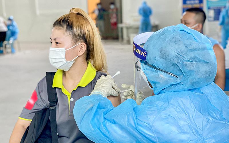 Người tiêm 1 mũi vaccine có nên được cấp thẻ xanh?