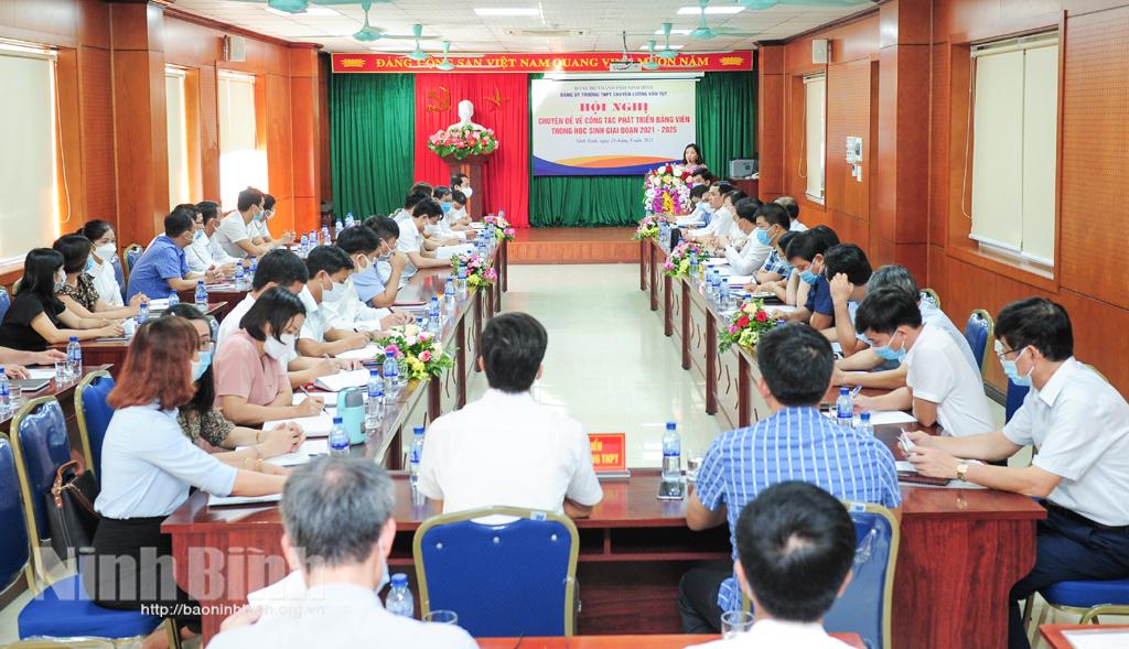Hội nghị chuyên đề về công tác phát triển đảng viên trong học sinh giai đoạn 2021-2025