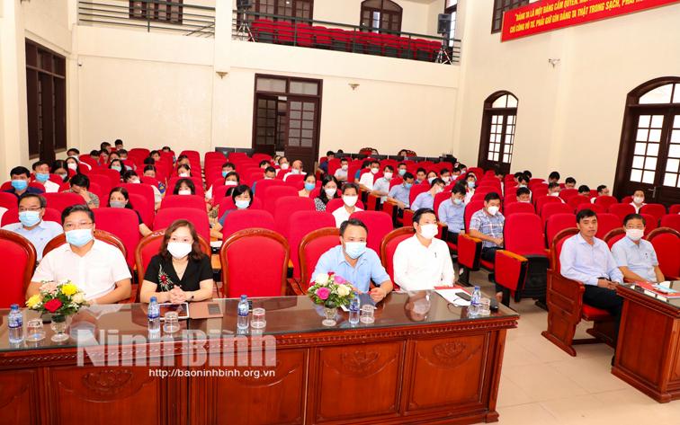 Thành ủy Ninh Bình học tập, quán triệt và triển khai thực hiện một số Nghị quyết, Đề án của Trung ương, của tỉnh