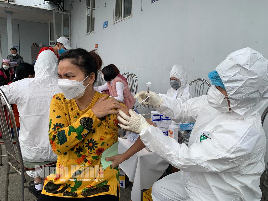 Dịch bệnh ngày 14/1, tăng thêm 16 ca và 1 ổ dịch mới