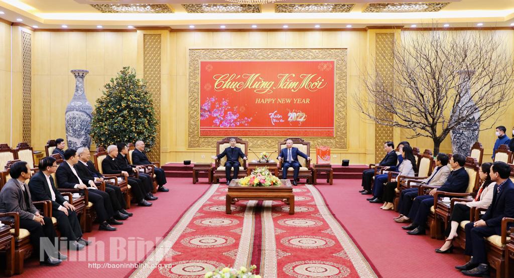 Thăm, chúc mừng Tỉnh ủy, HĐND, UBND, Ủy ban MTTQ Việt Nam tỉnh nhân dịp Xuân Nhâm Dần 2022