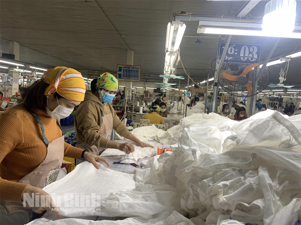 Duy trì thưởng Tết, giúp người lao động gắn bó với doanh nghiệp