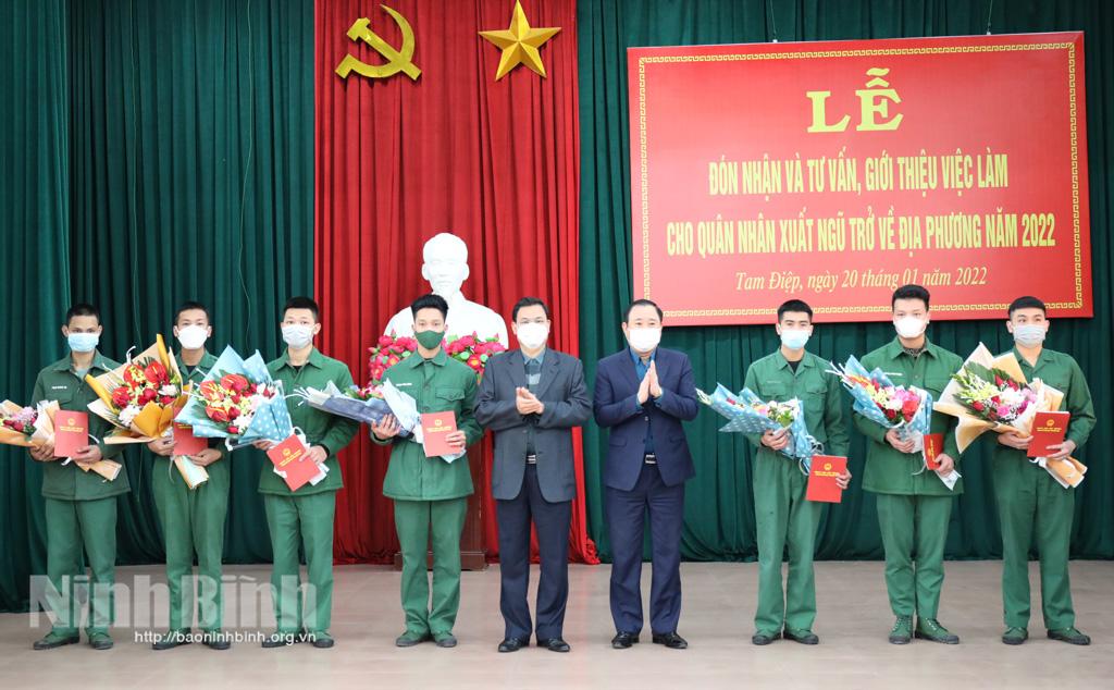 Thành phố Tam Điệp đón nhận và tư vấn, giới thiệu việc làm cho quân nhân xuất ngũ về địa phương năm 2022