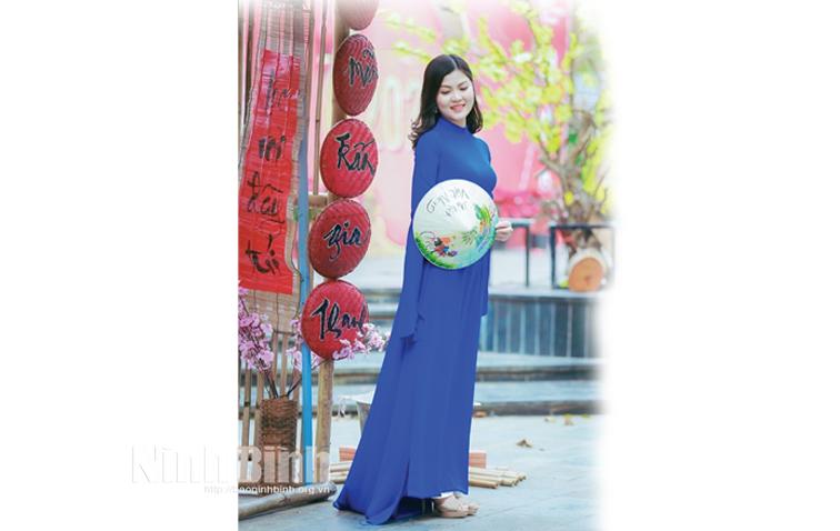 Tôn vinh vẻ đẹp của người phụ nữ qua tà áo dài