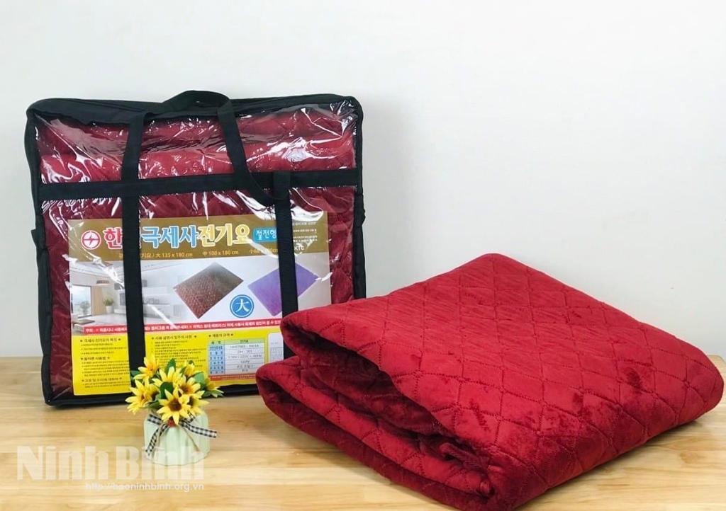 Chăn, đệm điện sưởi ấm, chữa bệnh đắt hàng mùa đông