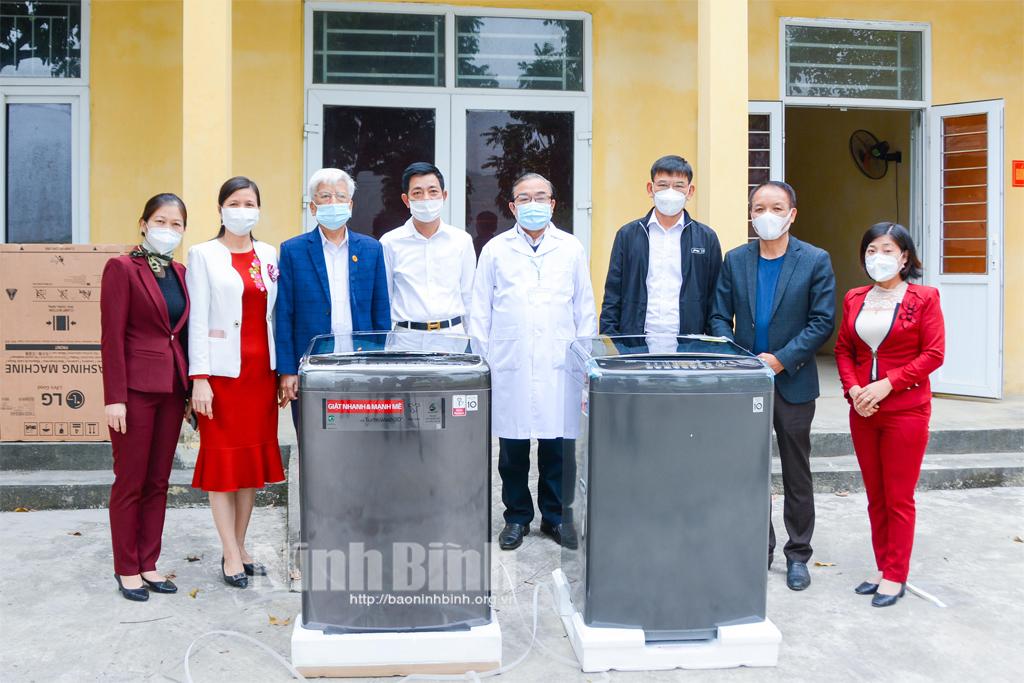 Hội Doanh nghiệp thành phố Ninh Bình ủng hộ phòng, chống dịch COVID-19