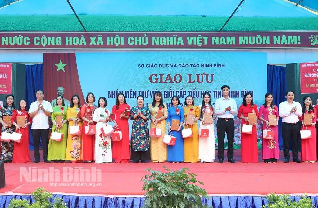 Giao lưu nhân viên thư viện giỏi cấp tiểu học tỉnh Ninh Bình năm học 2022-2023