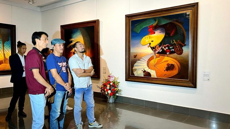 Hội họa siêu thực trong "Ký ức xuyên không"