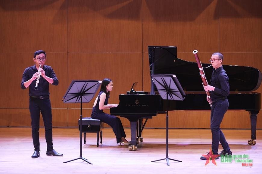 "Mặt trời trở lại" mở đầu chính thức cho mùa diễn 2022