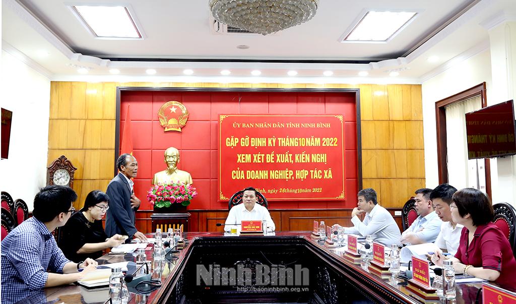 Lãnh đạo UBND tỉnh gặp gỡ doanh nghiệp, hợp tác xã định kỳ tháng 10