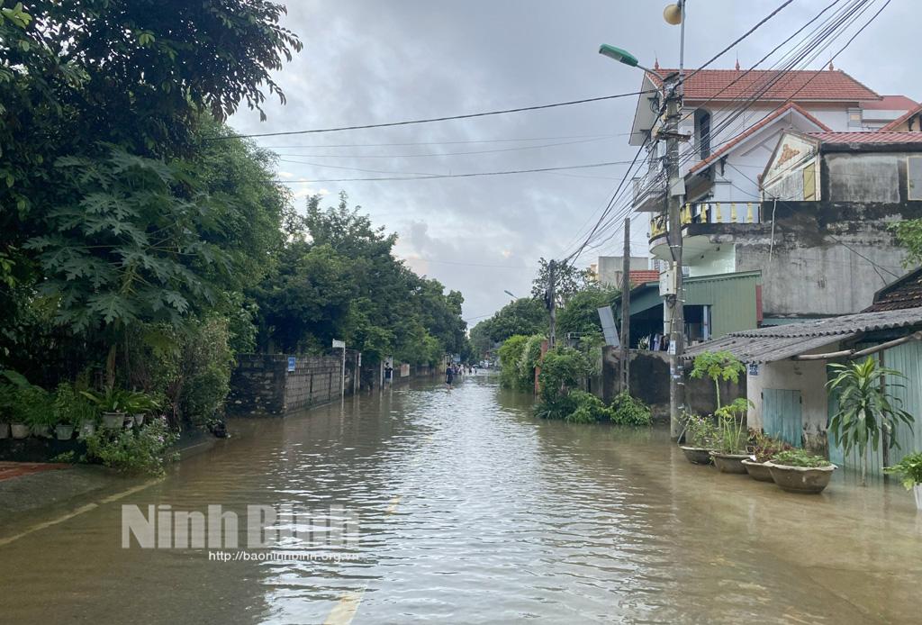 Khu dân cư giữa trung tâm thành phố Tam Điệp cứ mưa lớn là ngập