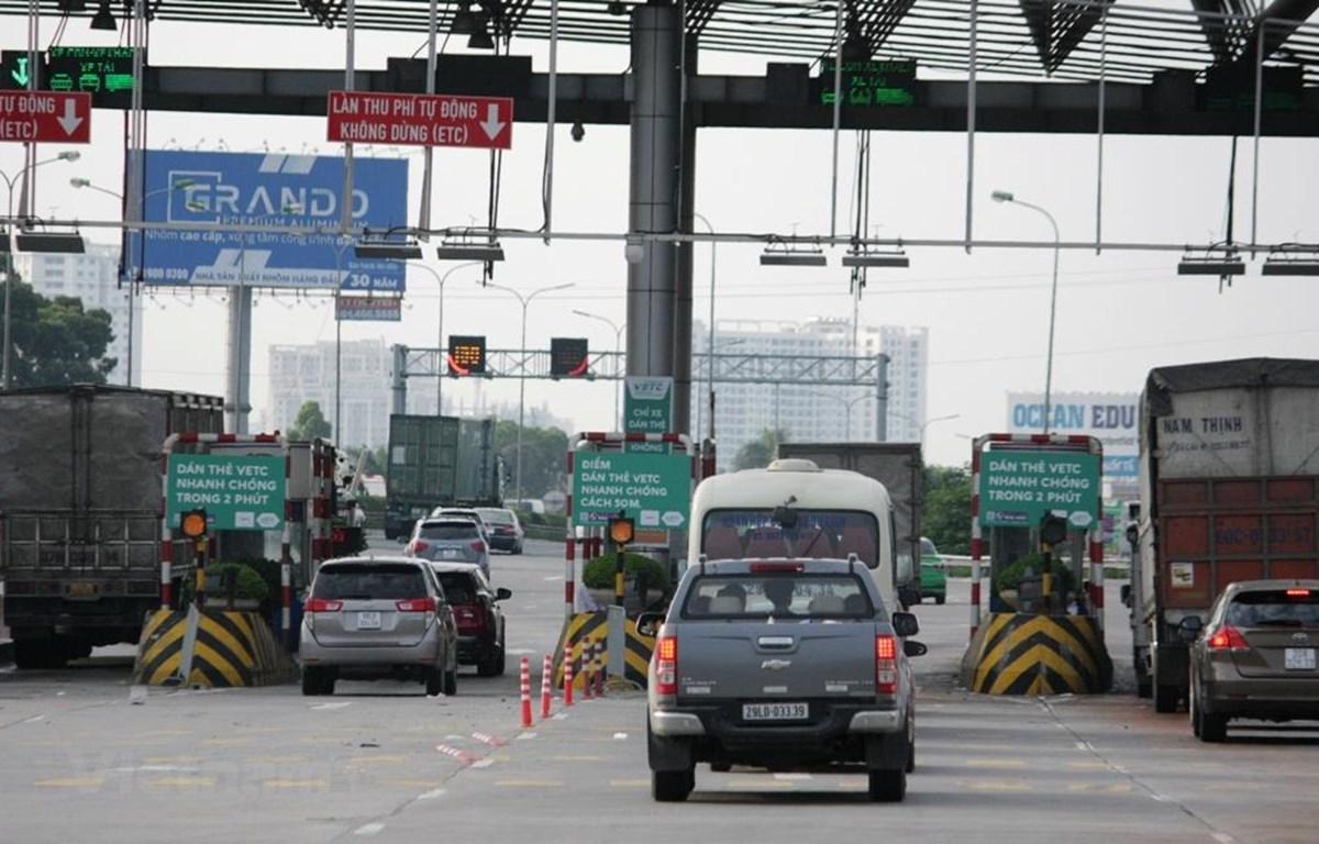 Tỷ lệ xe ôtô dán thẻ thu phí tự động không dừng đạt khoảng 84%