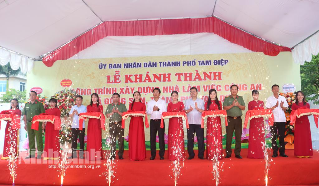 Khánh thành công trình xây dựng nhà làm việc Công an xã Đông Sơn