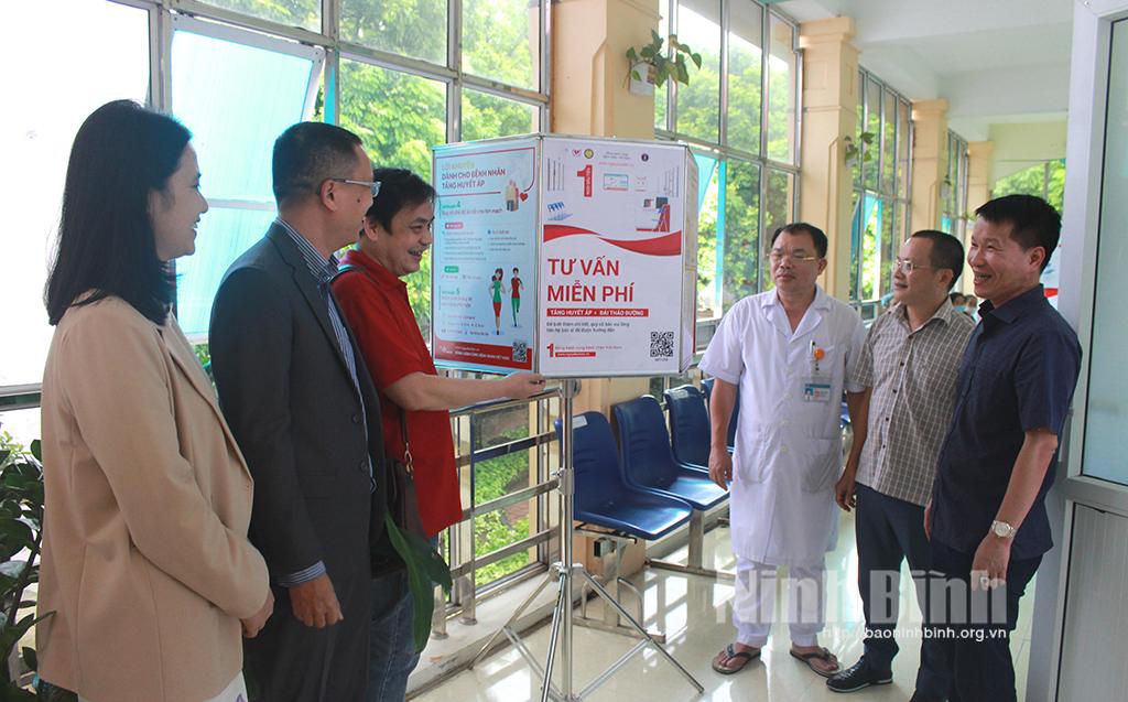 Khai trương phòng tư vấn miễn phí cho người bệnh tăng huyết áp và đái tháo đường