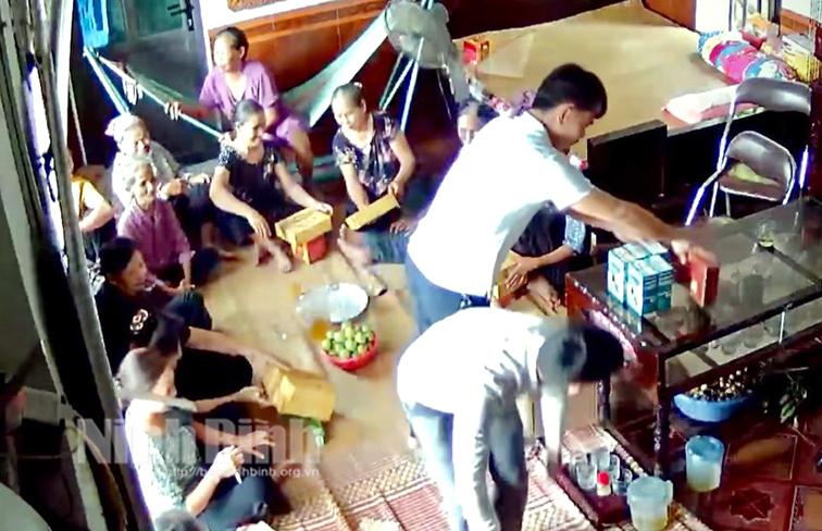 Cảnh giác với chiêu trò "Mua hàng được trả lại tiền"