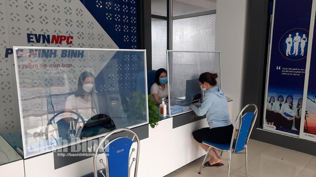 Công ty Điện lực Ninh Bình, đa dạng các giải pháp thanh toán cho khách hàng