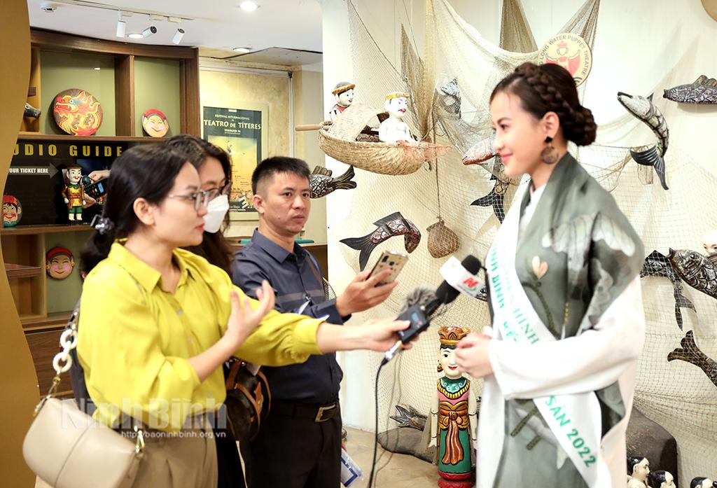 Hoa hậu Hoàn cầu Đỗ Trần Khánh Ngân: Tôi vinh dự khi làm đại diện hình ảnh cho Festival Tràng An