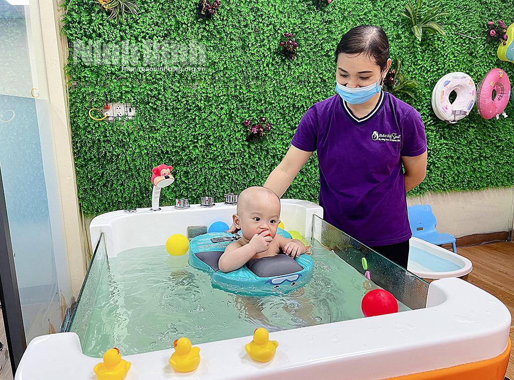 Phát triển nhiều dịch vụ chăm sóc phụ nữ sau sinh và trẻ sơ sinh