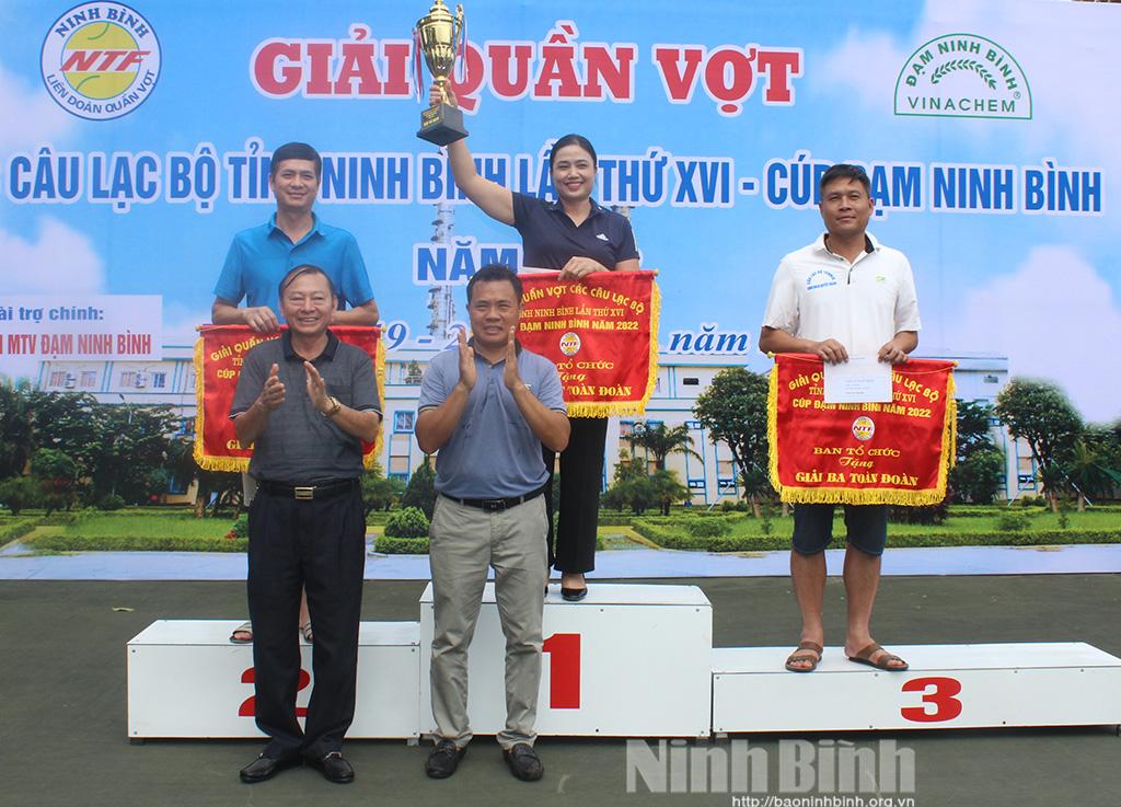 Bế mạc và trao thưởng Giải quần vợt truyền thống các CLB tỉnh Ninh Bình lần thứ XVI năm 2022- Cúp Đạm Ninh Bình