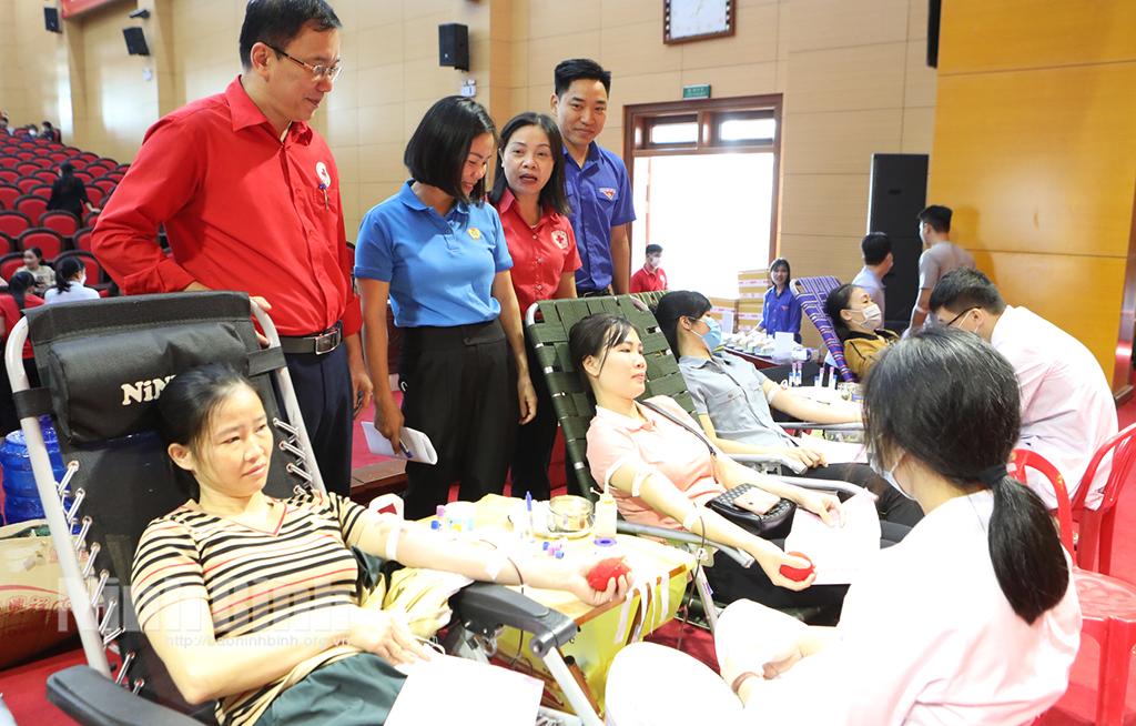 Gia Viễn vượt chỉ tiêu vận động hiến máu tình nguyện năm 2022