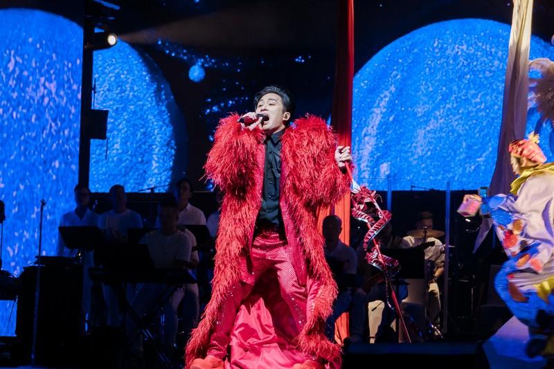 Tùng Dương và cuộc chơi đẳng cấp kỷ niệm 20 năm ca hát