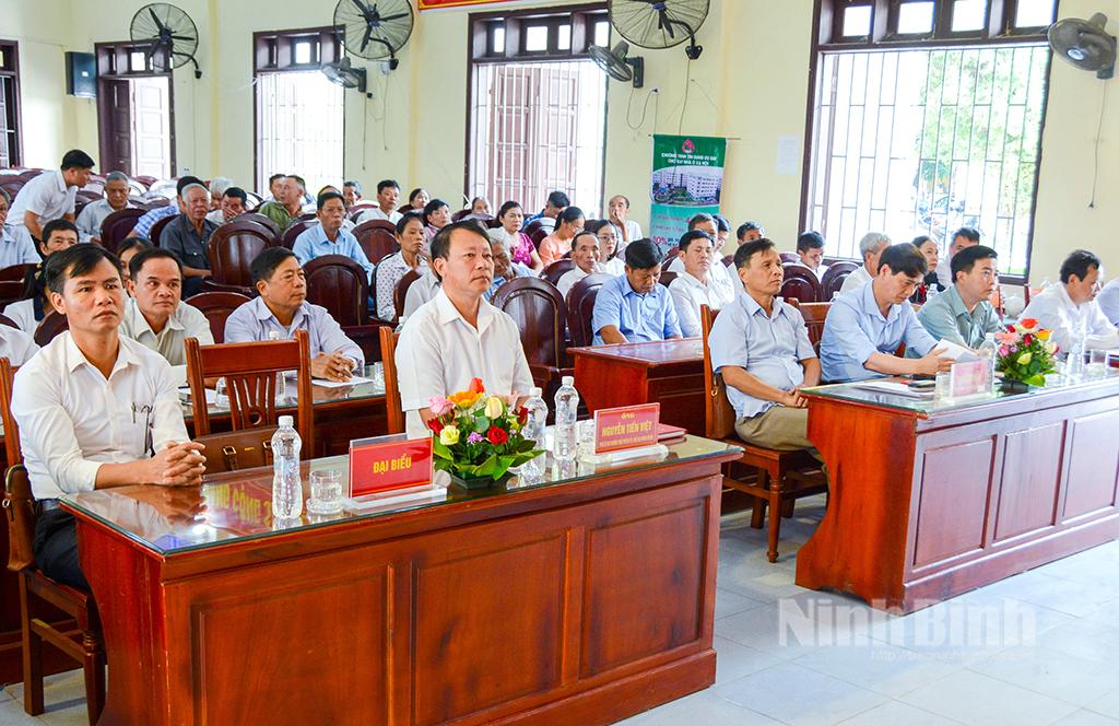 Ban Thường trực Ủy ban MTTQ huyện Yên Mô đối thoại với cán bộ làm công tác mặt trận xã Yên Thắng
