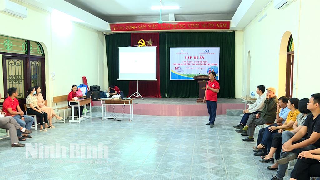 Tập huấn sơ cấp cứu, cứu đuối nước tại thành phố Ninh Bình