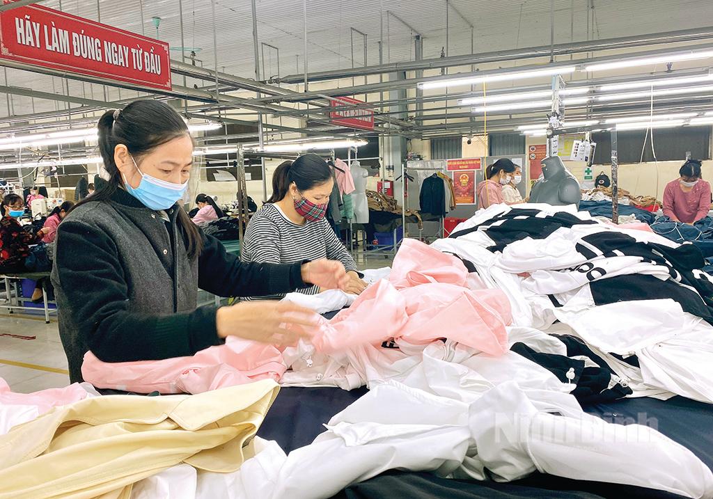 Nỗ lực đảm bảo việc làm, tiền lương, thưởng cuối năm cho người lao động