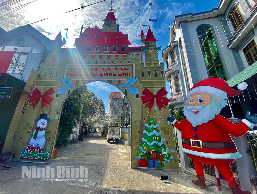 Không khí Giáng sinh lung linh, tràn ngập khắp nơi