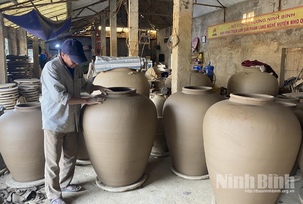 Làng nghề gốm Gia Thủy đỏ lửa dịp cuối năm