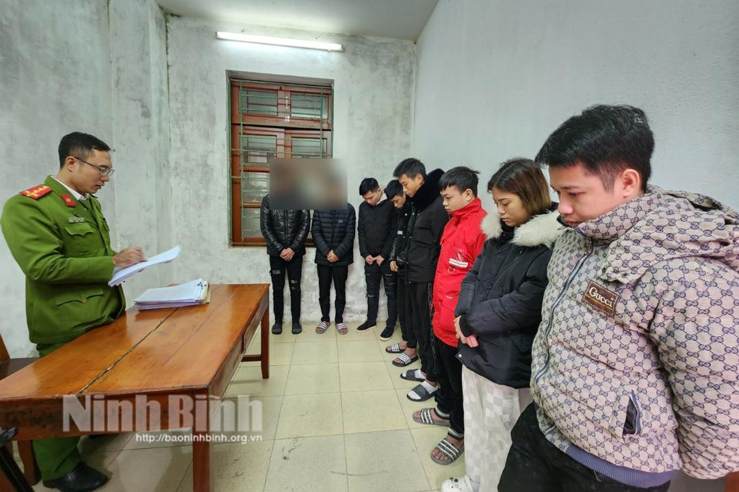 Triệt phá vụ lừa đảo chiếm đoạt tài sản lớn trên địa bàn thành phố Ninh Bình