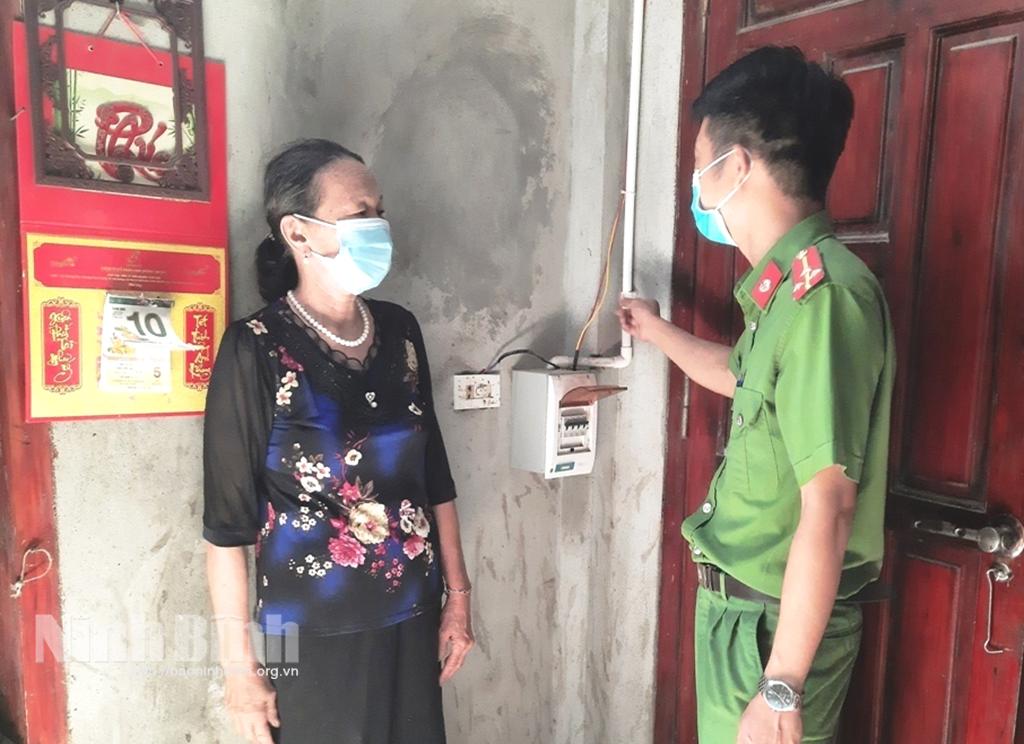 Xử phạt 579 trường hợp vi phạm pháp luật về an toàn phòng cháy, chữa cháy và cứu nạn cứu hộ