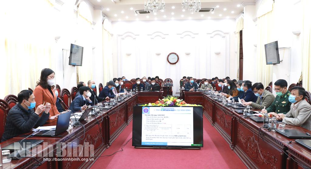 Tập huấn trực tuyến về công tác điều trị người bệnh COVID-19 thể nhẹ và không triệu chứng tại nhà