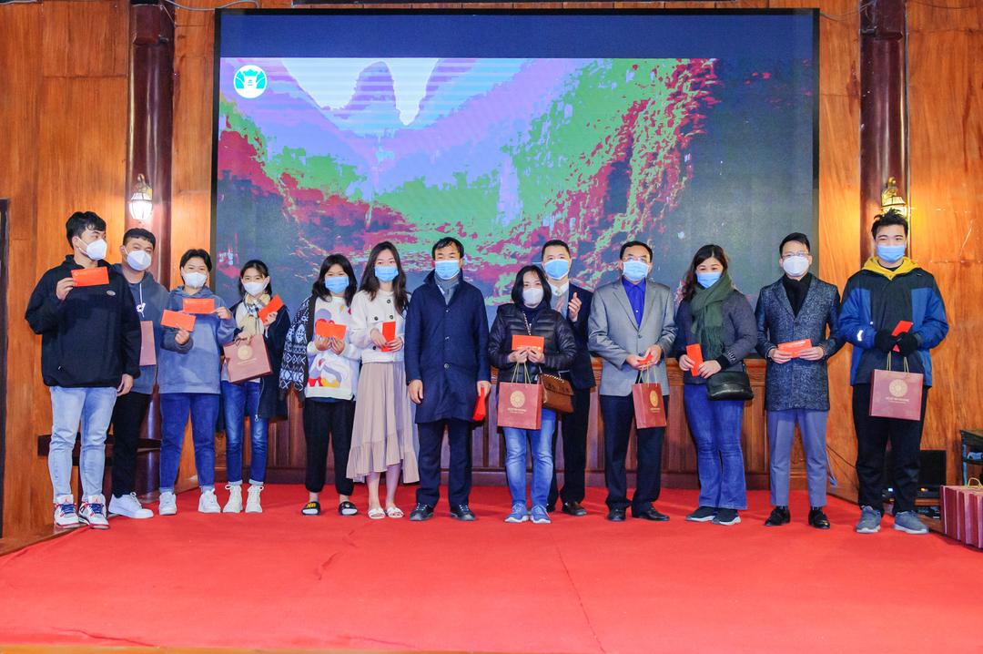 Khu du lịch sinh thái Tràng An đón những du khách đầu tiên