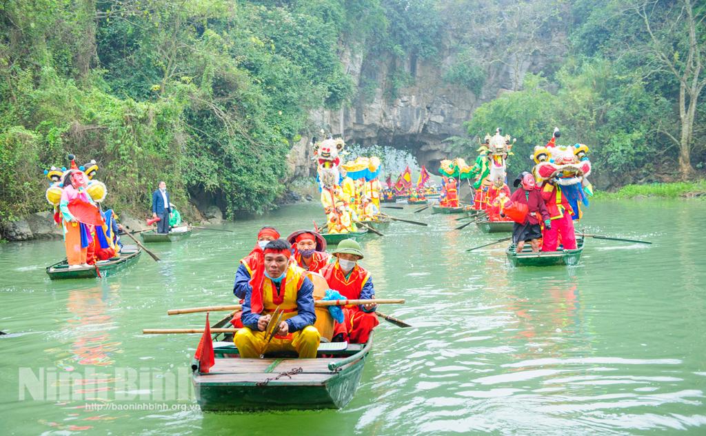 Ninh Bình đón hơn 290 nghìn lượt khách trong tháng 2