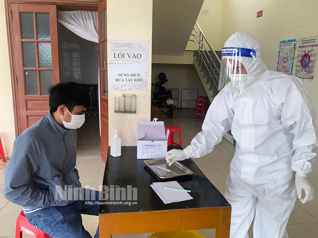 Tăng cường kiểm tra, xử lý vi phạm các mặt hàng vật tư, trang thiết bị y tế phục vụ phòng chống dịch