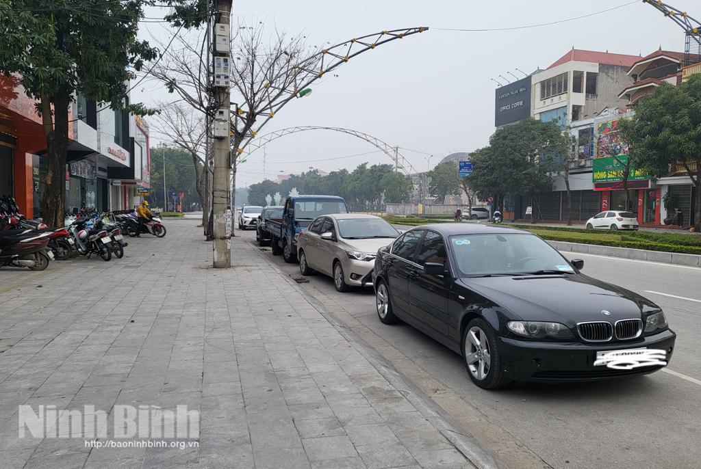 Vận động cán bộ, công chức, viên chức, người lao động dán thẻ định danh đối với xe ô tô cá nhân từ ngày 1/6/2022