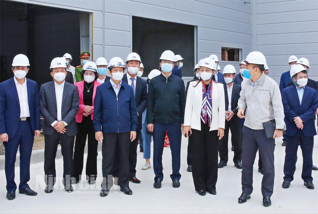 Thu hút đầu tư các ngành công nghiệp trọng điểm tạo động lực phát triển bền vững