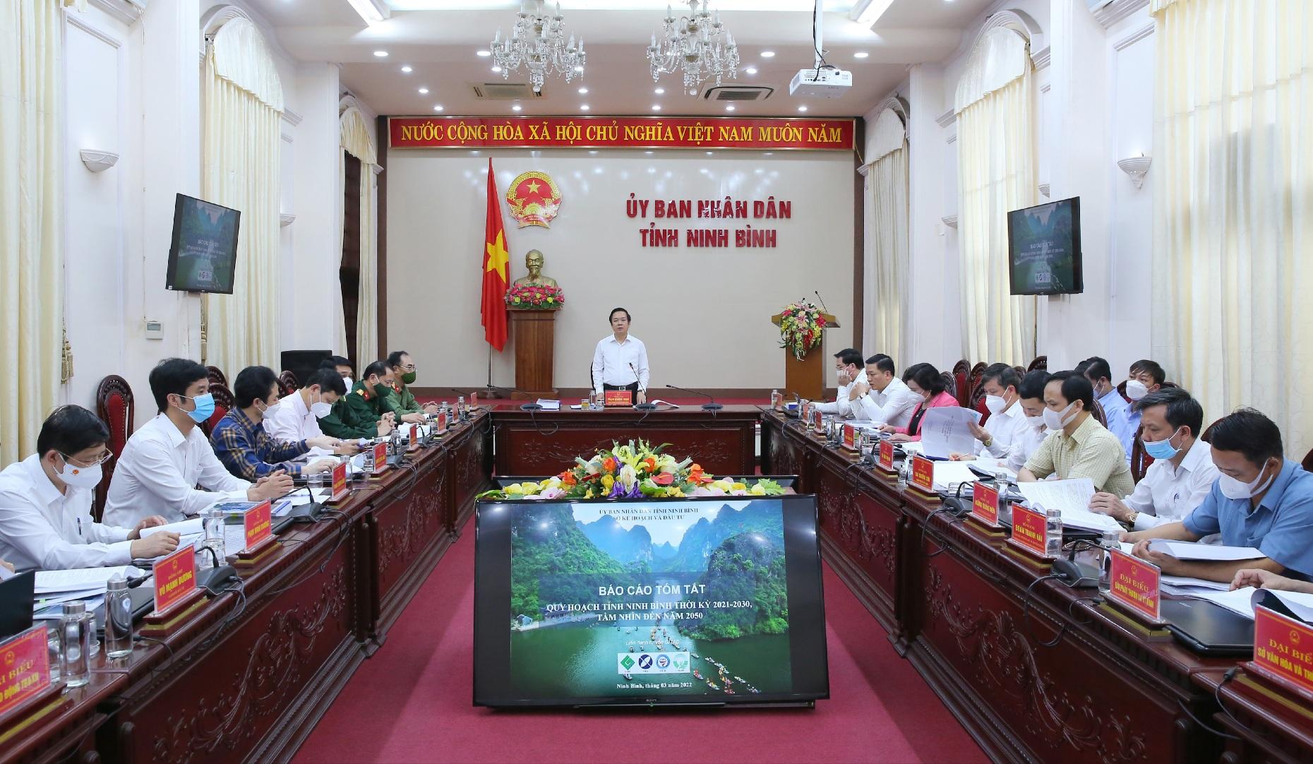 Hội nghị nghe báo cáo quy hoạch tỉnh Ninh Bình thời kỳ 2021- 2030, tầm nhìn đến năm 2050