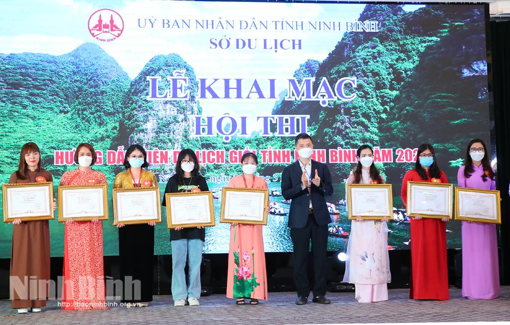 Khai mạc hội thi hướng dẫn viên du lịch giỏi